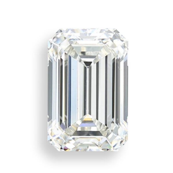 Emerald cut CVD diamond
