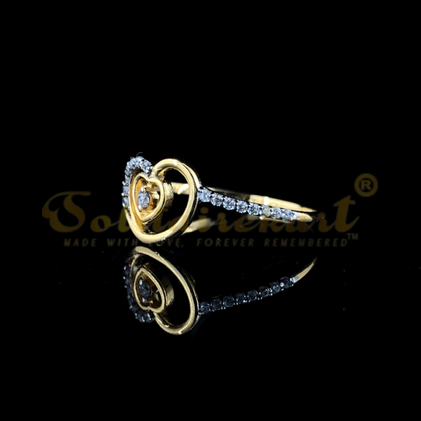 18K Gold Natural Diamond Ring with Exquisite Brilliance